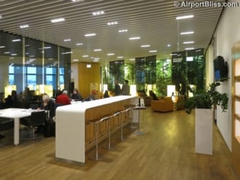 Lufthansa Senator Lounge - Frankfurt (FRA) by gate A50 (Schengen)