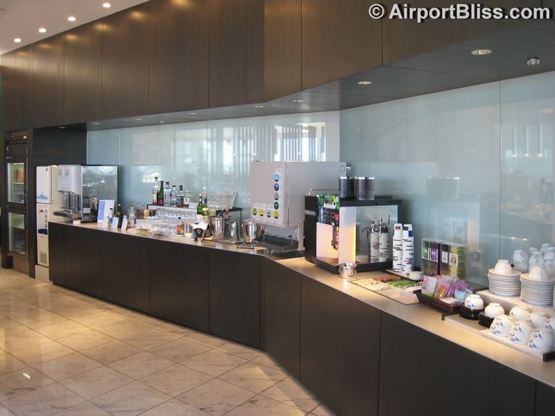 Lounge Review: ANA Suite Lounge – NRT Gates 41-47 (CLOSED