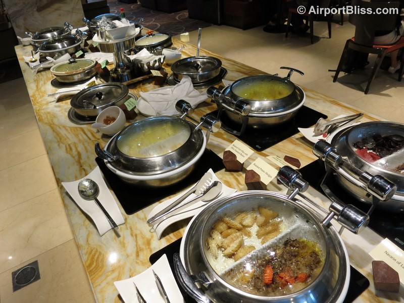 SIN singapore airlines first class lounge sin t2 3706