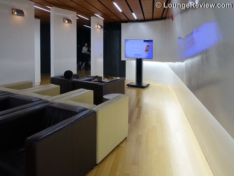 ICN korean air kal lounge icn concourse a 00652