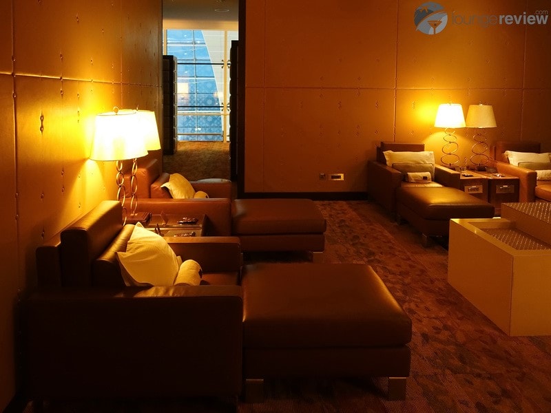 DXB emirates first class lounge dxb t3a 04755
