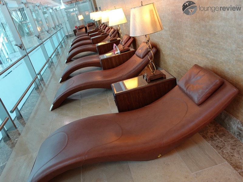 DXB emirates first class lounge dxb t3a 04815