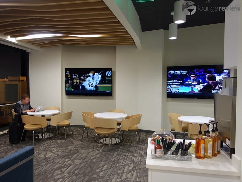 Lounge Review Alaska Lounge Sea Satellite N Closed