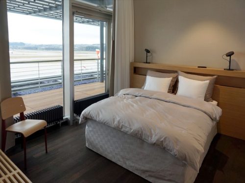 SWISS First Lounge private suites - Zurich (ZRH) Concourse E | Photo courtesy of rcs at vielfliegertreff.de