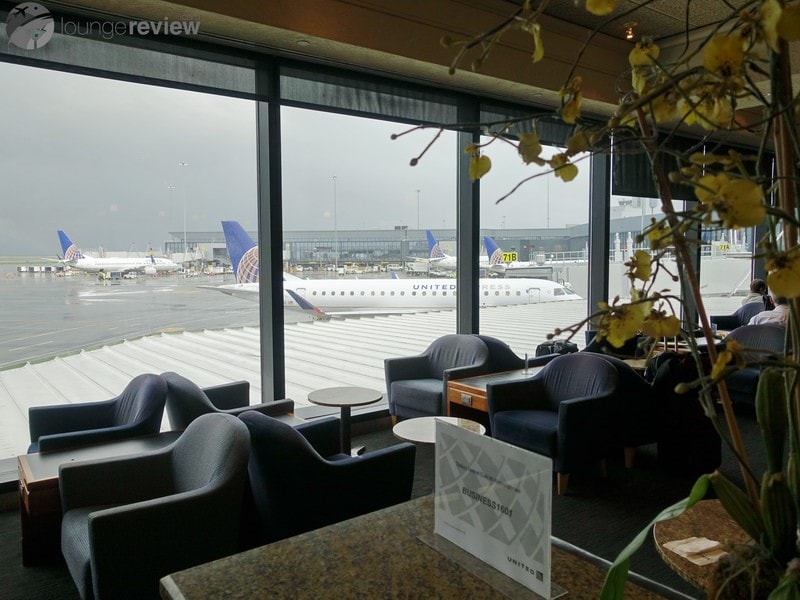 The domestic United Club at San Francisco Airport Terminal 3 Concourse F overlooks the tarmac