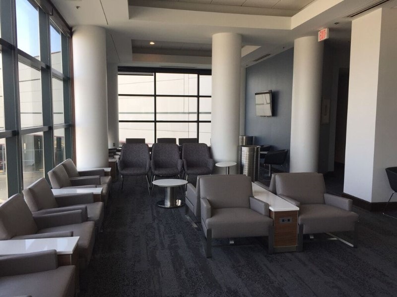 Lounge Review: Delta Sky Club – BNA – 