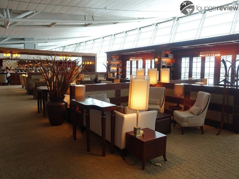 ICN asiana first class lounge icn main terminal 08069