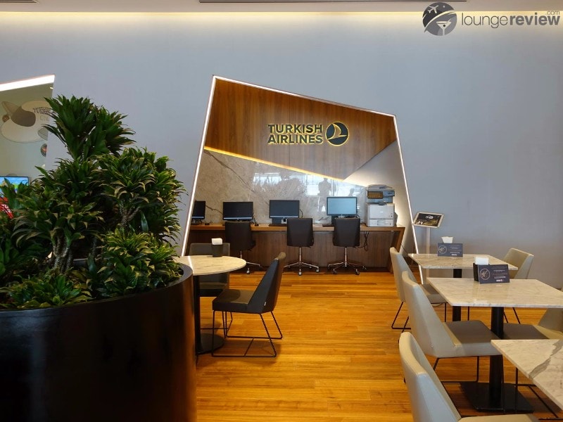 SAW turkish airlines domestic lounge saw 04690