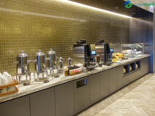 New buffet area at the expanded United Polaris Lounge Chicago O'Hare
