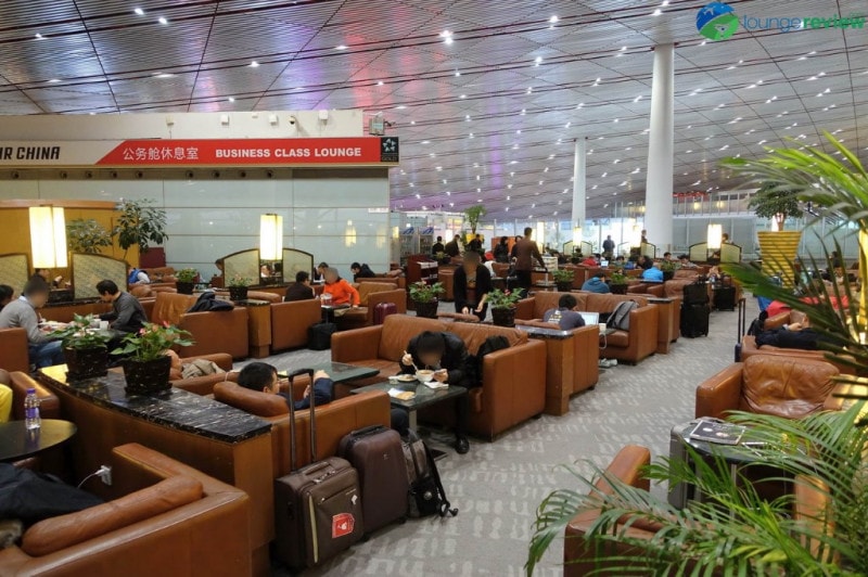3143 PEK air china domestic business class lounge pek 08432