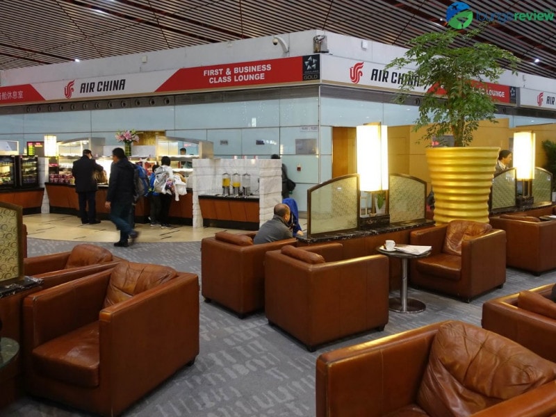 3143 PEK air china domestic business class lounge pek 08441
