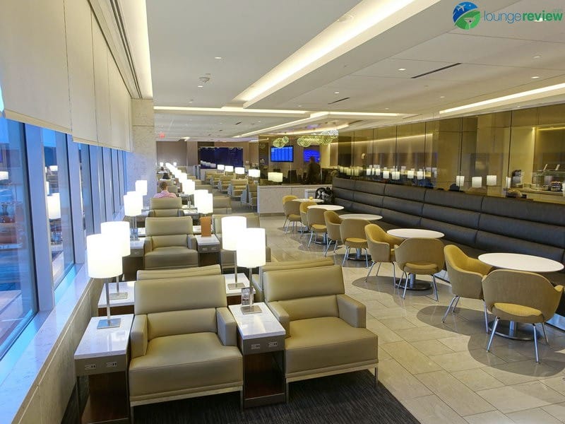 Lounge Review: United Club – IAH Terminal C North – LoungeReview.com