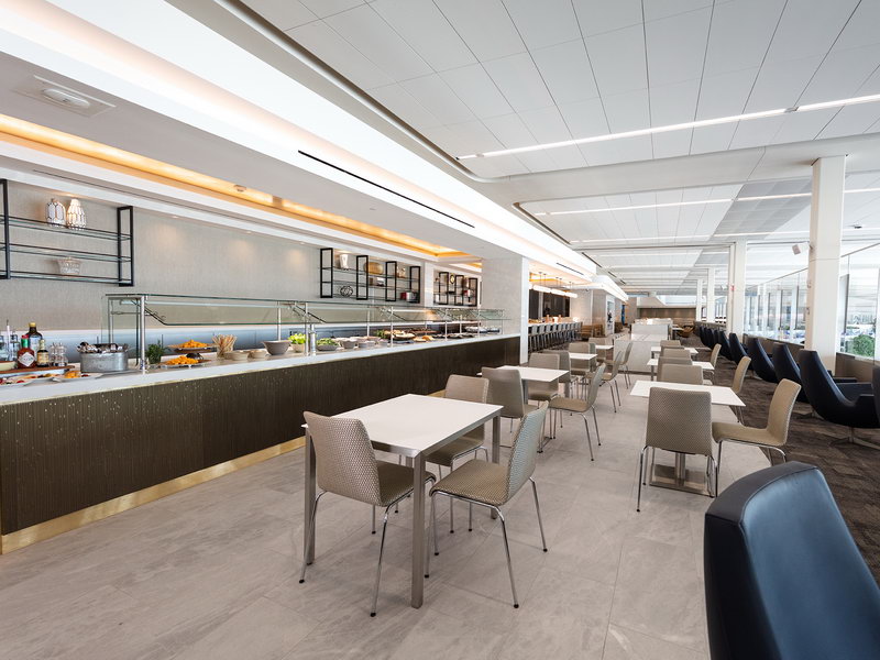 Buffet area at the new United Club New York LGA