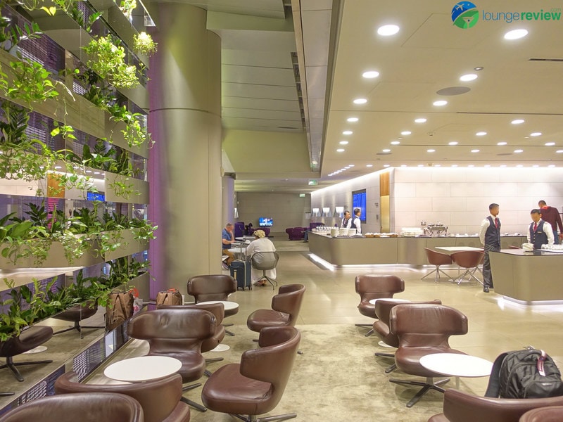 DOH qatar airways business class lounge doh 05010 800x600
