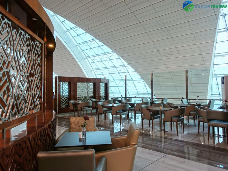 DXB emirates business class lounge dxb concourse b 08343 768x576