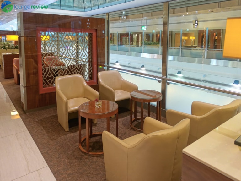 DXB emirates business class lounge dxb concourse b 08345 768x576