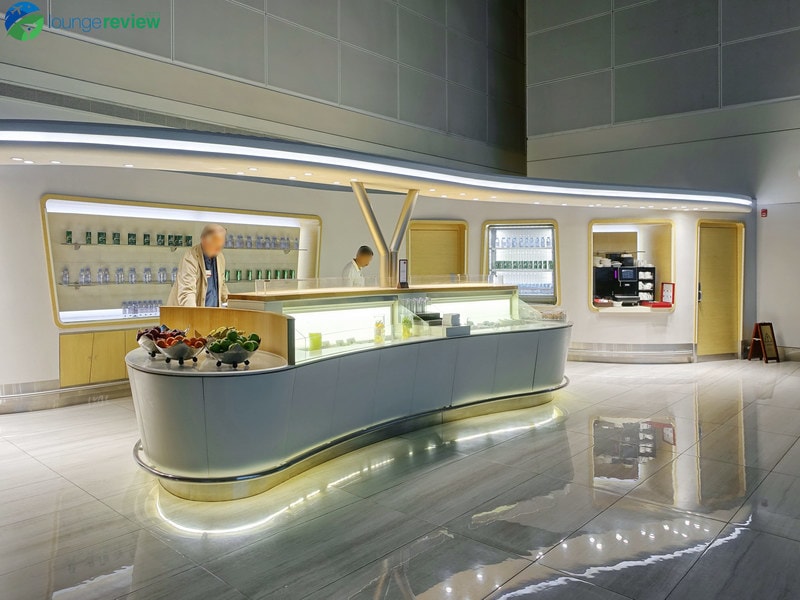 DXB emirates business class lounge dxb concourse b 08461 800x600