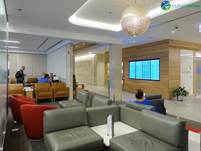 American Airlines Admirals Club - Chicago O'Hare (ORD) Concourses H/K