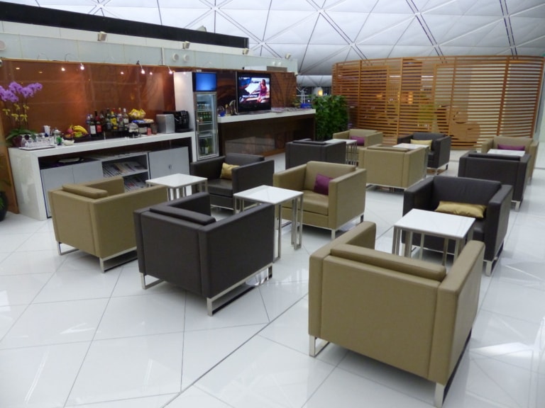 HKG thai airways royal first lounge hkg 8757 768x576