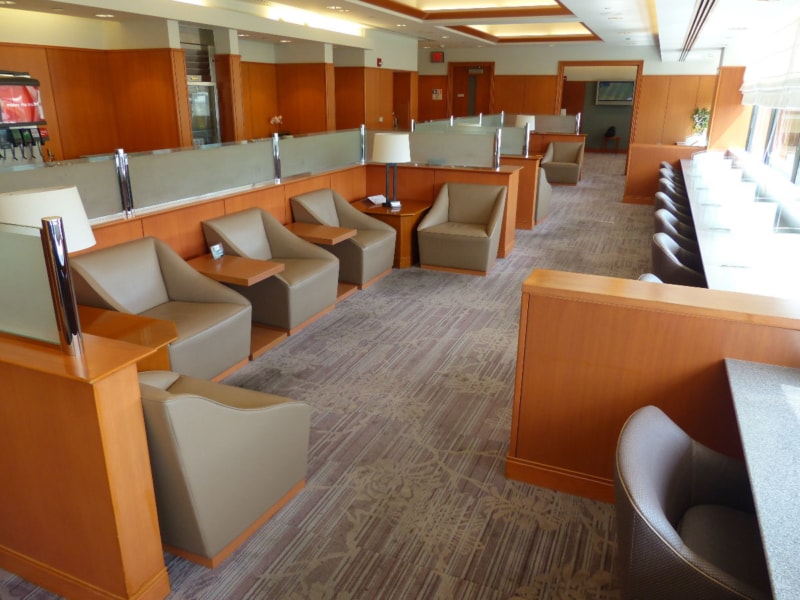 HNL american airlines admirals club hnl 2465 800x600