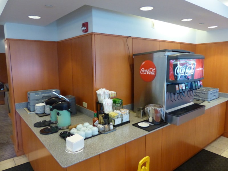 HNL american airlines admirals club hnl 6837 800x600
