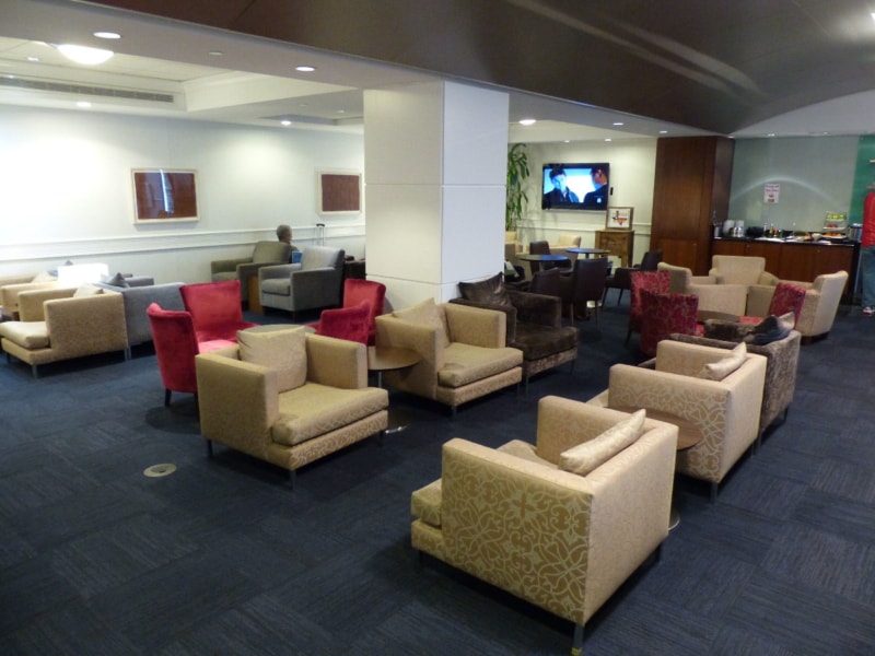 IAH british airways executive club lounge first lounge iah 5324 800x600
