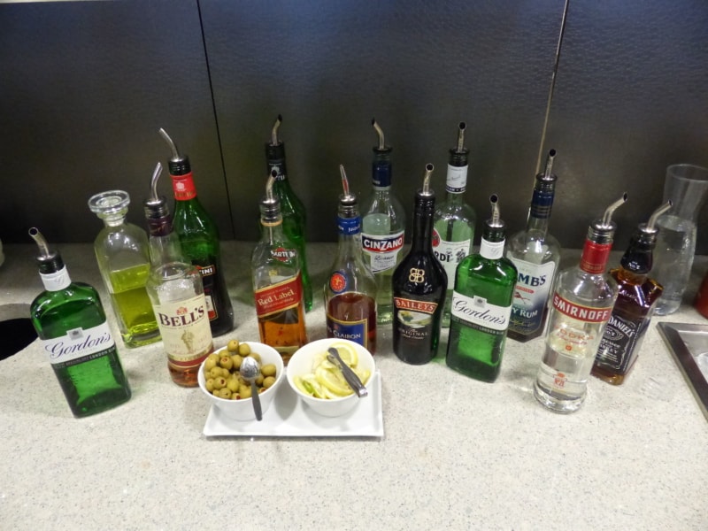 LHR american airlines admirals club lhr 6099 800x600