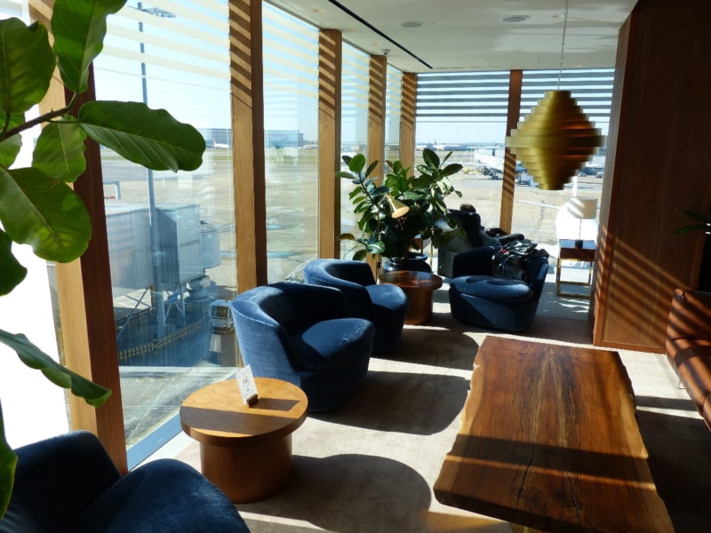 LHR cathay pacific first class lounge lhr 6902 800x600