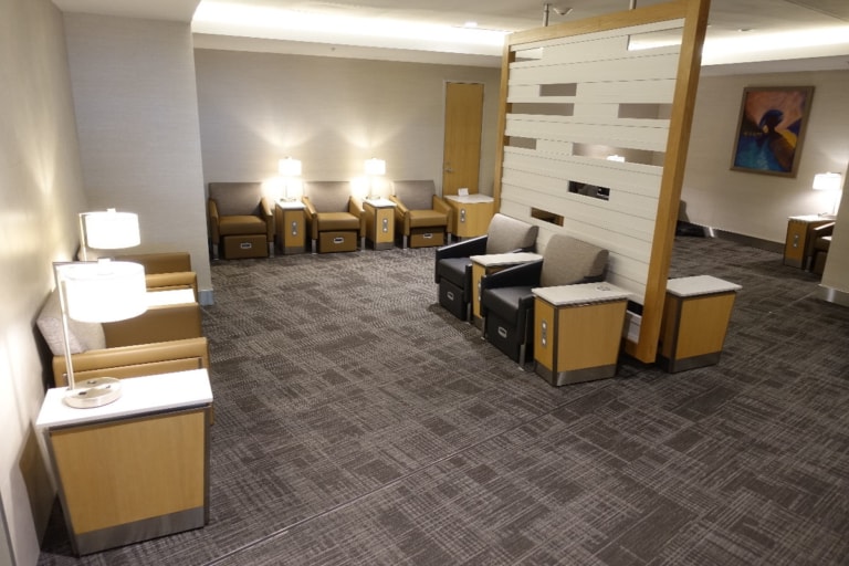 MIA american airlines flagship lounge mia 5609 768x512