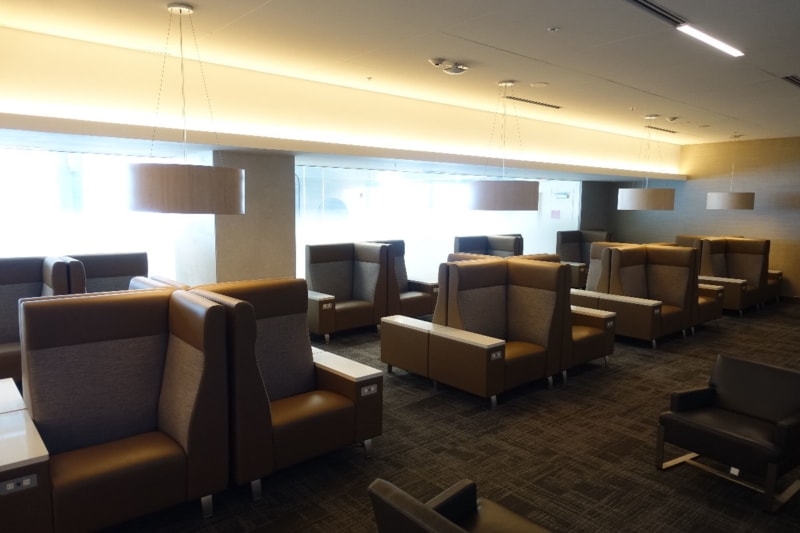 MIA american airlines flagship lounge mia 9586 800x533