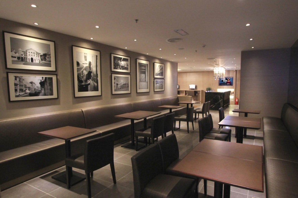 Lounge Review: Plaza Premium Lounge - PEN International ...