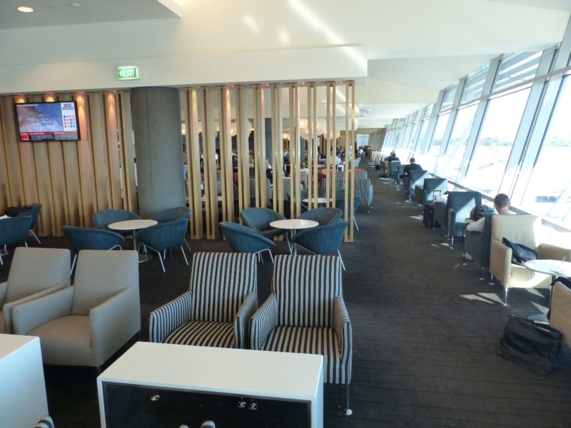 SYD qantas domestic business lounge syd 5202 800x600