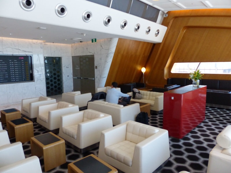SYD qantas international first lounge syd 8568 800x600