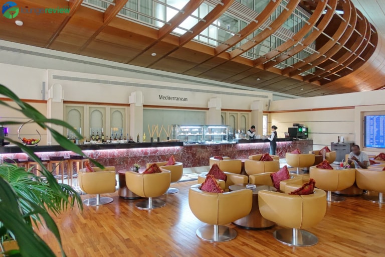 DXB emirates first class lounge dxb terminal 3 concourse b 01778 768x512