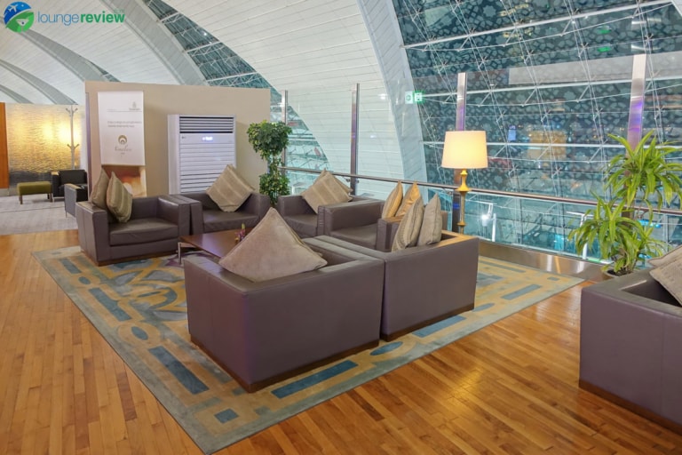 DXB emirates first class lounge dxb terminal 3 concourse b 01802 768x512