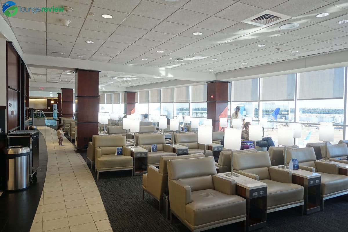 Lounge Review United Club IAH Terminal E
