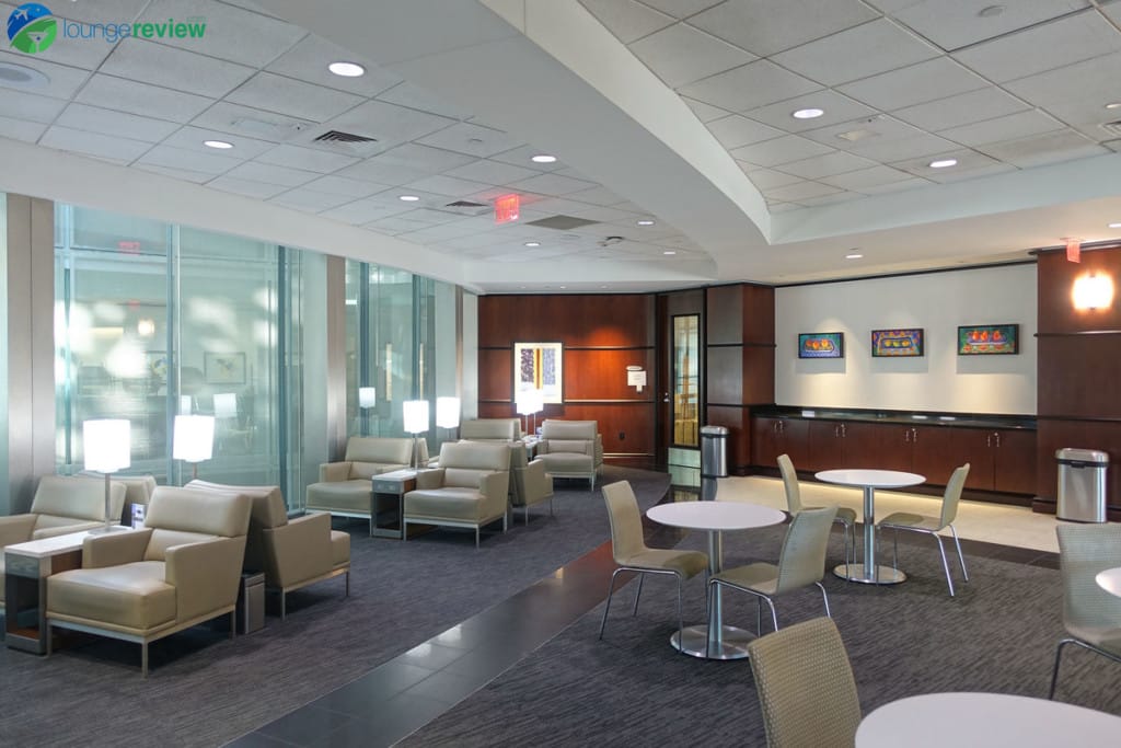Lounge Review United Club IAH Terminal E