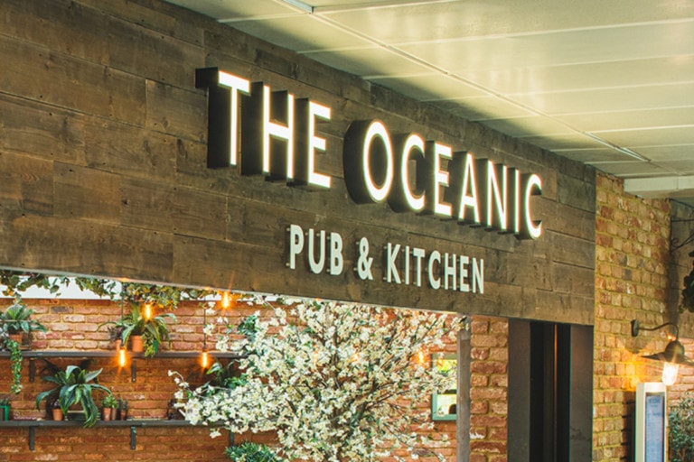 LHR the oceanic pub kitchen lhr pr 768x512