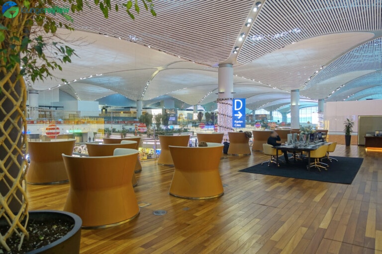 IST turkish airlines lounge miles and smiles 01191 768x512
