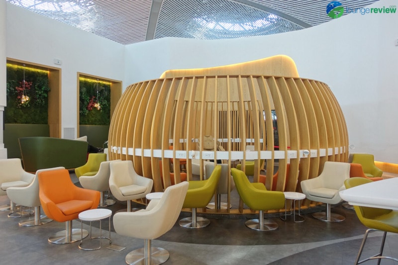 A highlight of the SkyTeam Lounge design is the 