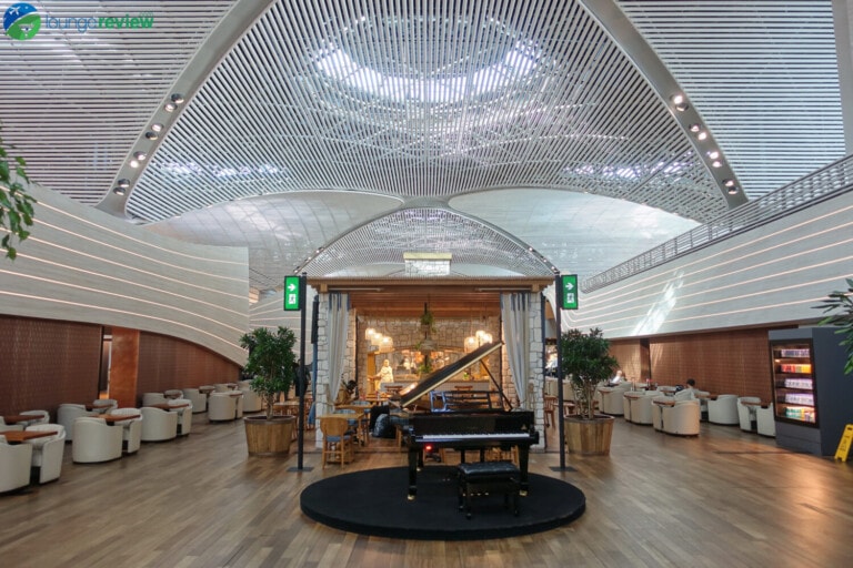 IST turkish airlines lounge business ist 06110 768x512