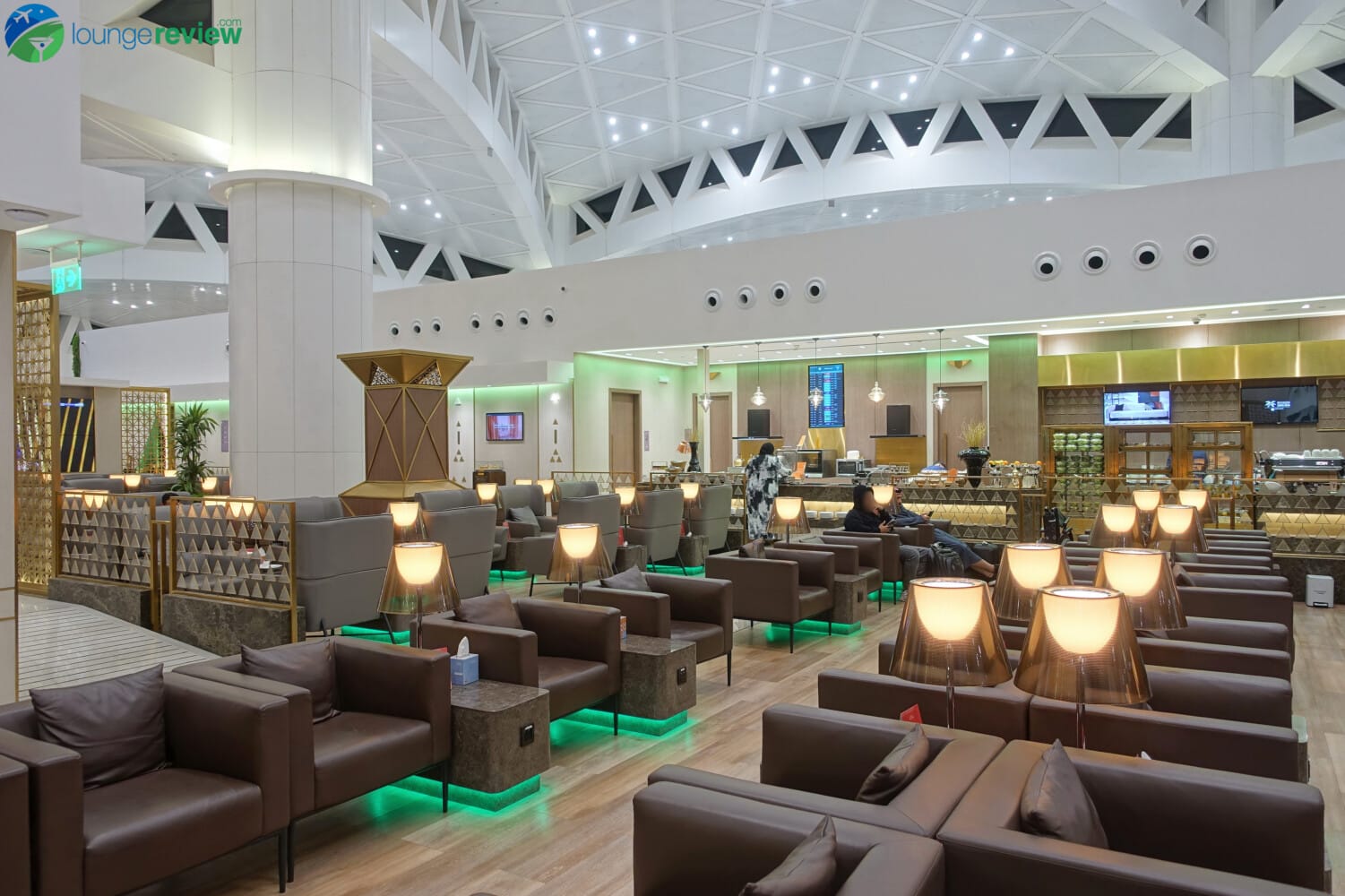 Hayyak Lounge - Riyadh (RUH)