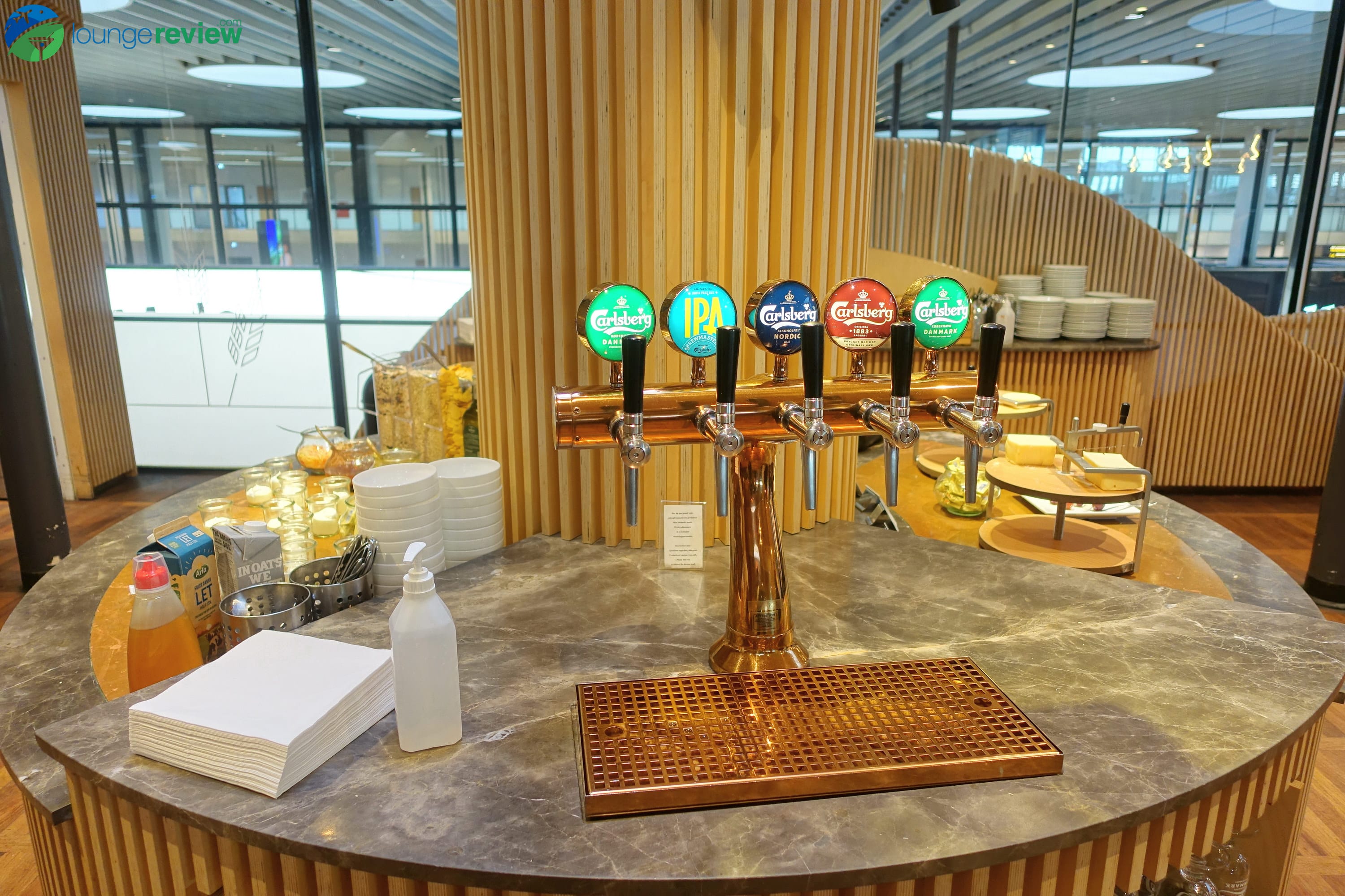 Carlsberg Aviator Lounge Copenhagen Airport beer selection